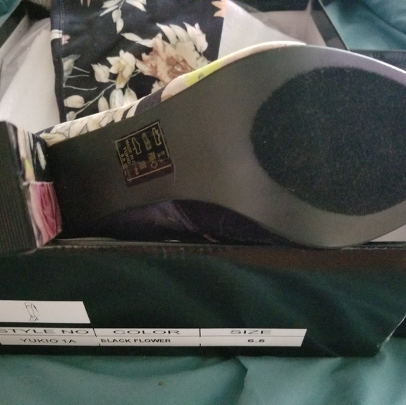 Thight high boots - Picture 1 of 2